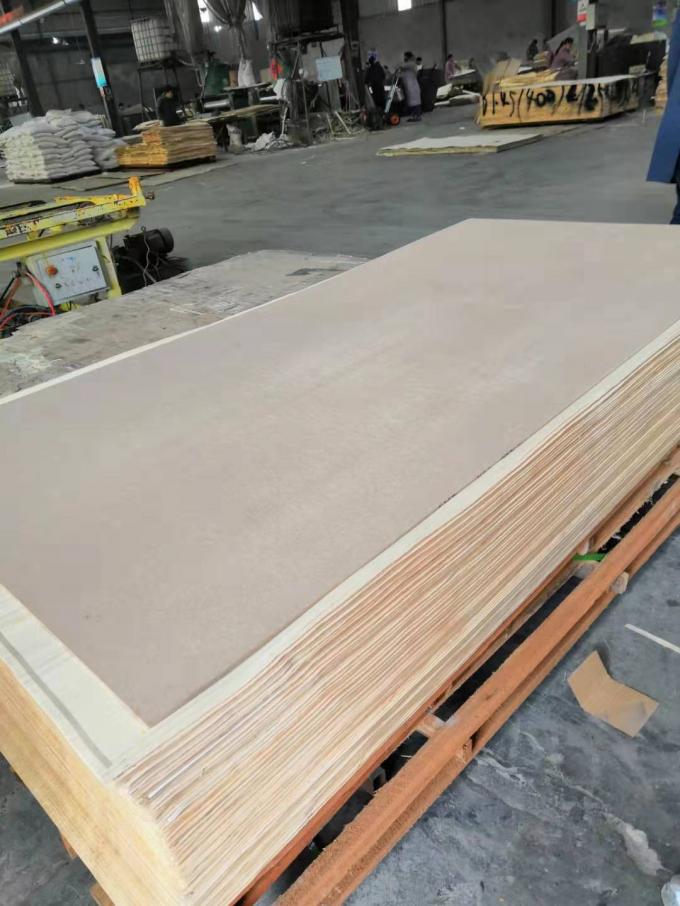 High Density MDF Furniture Board / Wood MDF Veneer Sheets 1025mm Thickness