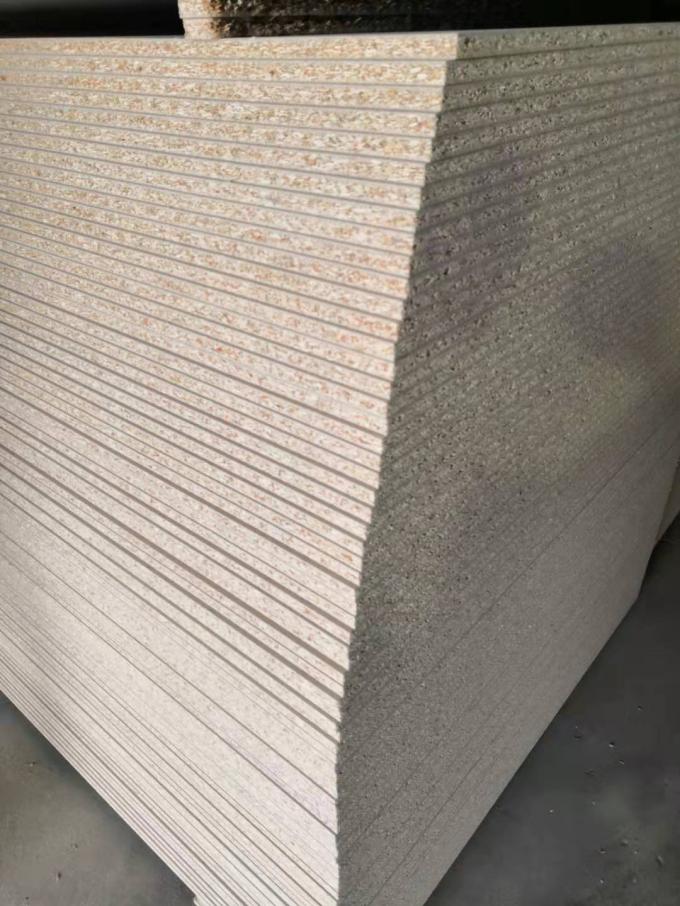 PMDI Glue Blue Moisture Resistant Particle Board , Formwork Particle Board Cover Sheets