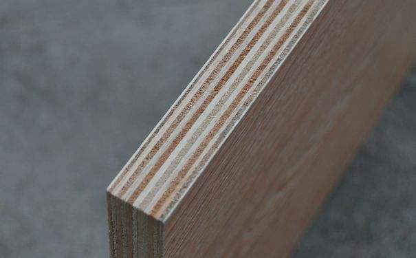 Melamine Glue Eucalyptus Core Plywood / Furniture Grade Plywood 3-30mm Thickness