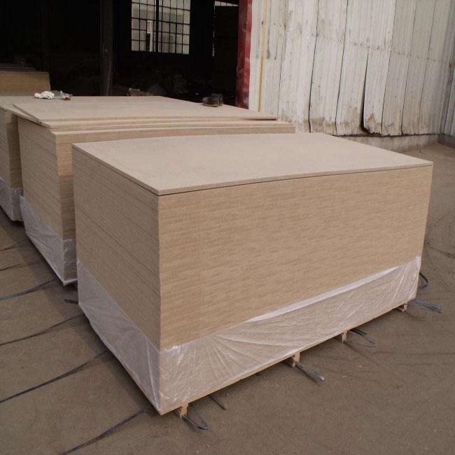 E1 Formaldehyde Emission Raw Laminated Mdf Panels Decoration 15x1220x2440mm