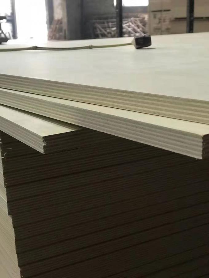 Waterproof Poplar Core Wood Veneer Plywood 1220*2440mm Standard Size