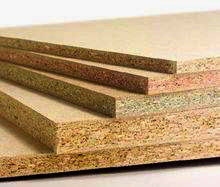 China 12mm 16mm 18mm Laminated Particle Board For Interior Decoration Sanding Surface factory