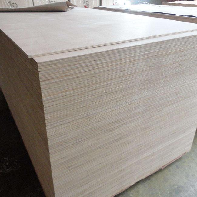 4mm Okoume Wood Veneer Commercial Grade Plywood E1 Glue Full Poplar Core