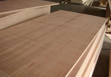 Eco Friendly Okoume Marine Grade Plywood , MR Glue 18mm Commercial Plywood