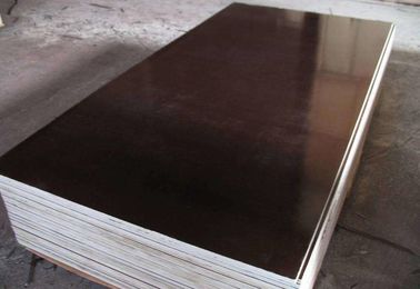 Melamine Glue BB/BB Black Film Coated Plywood , Soundproof Exterior Cedar Plywood Panels