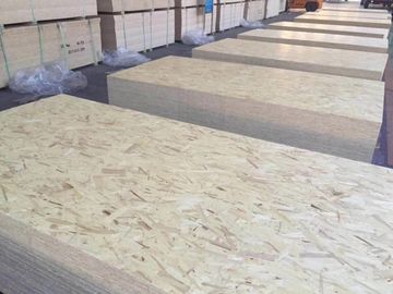 Environmental Protection Oriented Strand Board OSB For Roofing 6-25mm Thickness