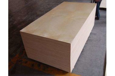 Handmade First Class Commercial Grade Plywood With Finished Surface Finishing