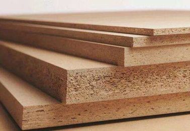 Poplar Particle Board Laminated Sheet , E1 Glue Pallet Compressed Particle Board